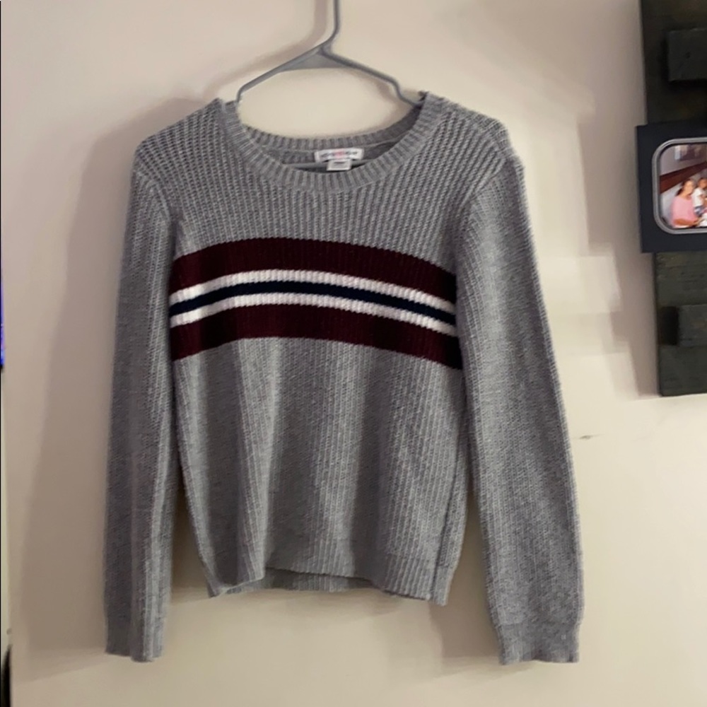 gray sweater